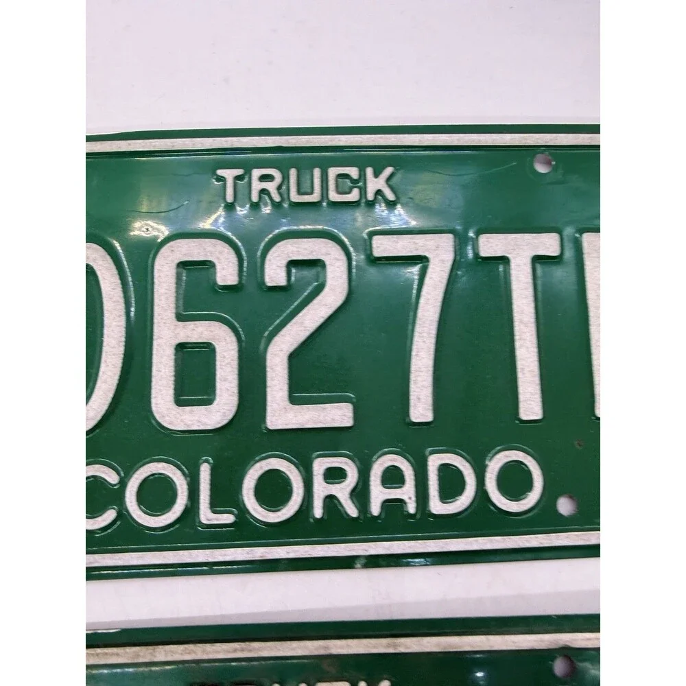 Vintage Pair Of Colorado Green Truck Automobile Vehicle Tag Expired 2000